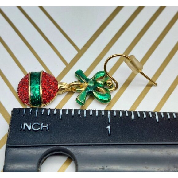 Cute Lot of 3 CHRISTMAS Earrings Dangle Ornament Holly Studs and Wreaths & Bows - Picture 8 of 10